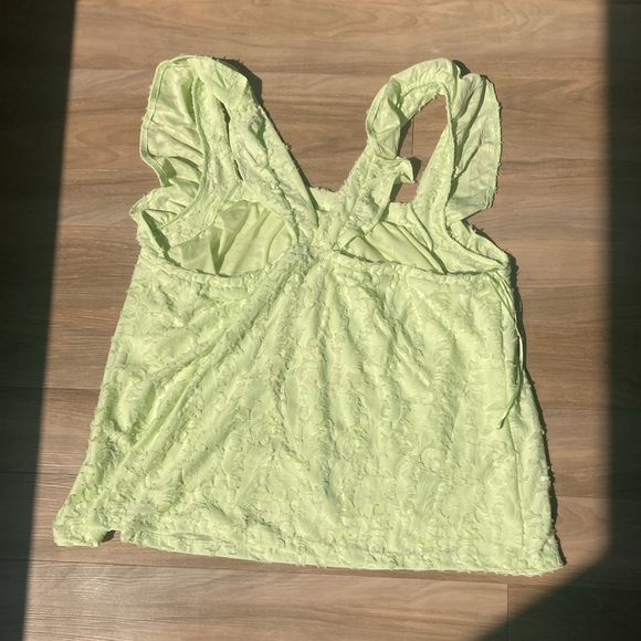 Relisted LC Lauren Conrad ruffle sleeve tank green yellow size XL - Picture 12 of 17